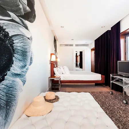Ur Palacio Avenida - только для взрослых